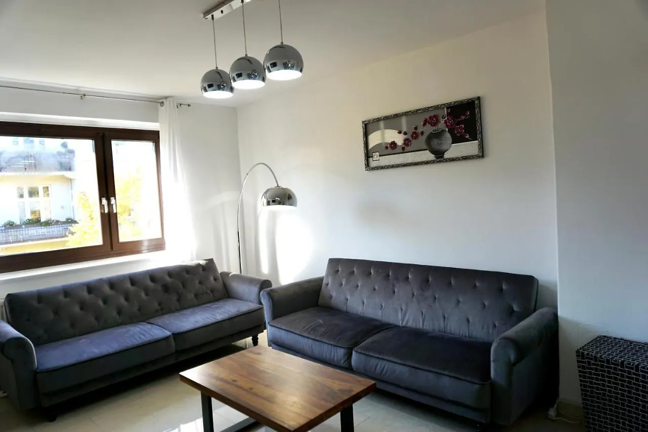 Alster Hamburg - Saniertes Und Mobliertes Apartment Mit Bad Und Kuche